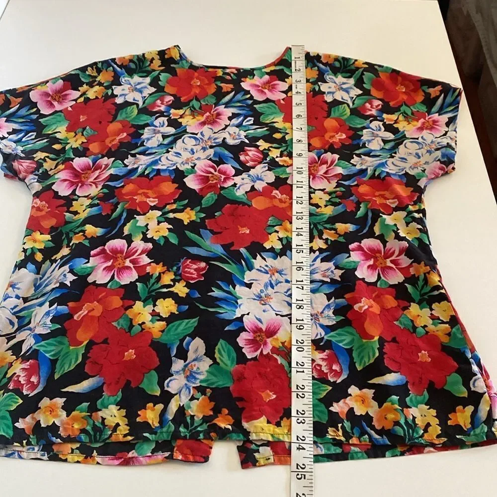 Vintage 90's Silk Floral Liz Claiborne Short Sleeve Shirt w/ Button Back Size 8P